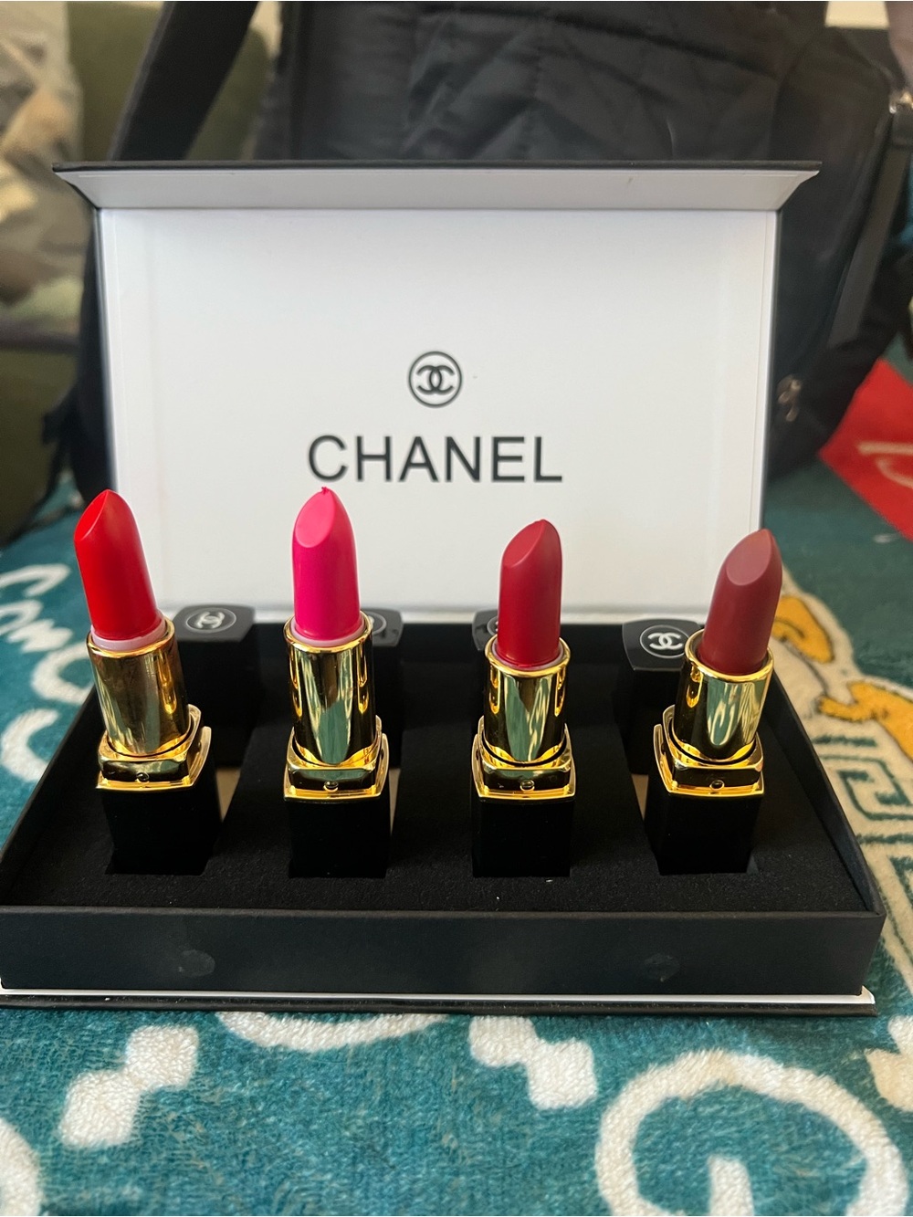 CHANEL Lipstick Set in Red, Pink, Coral & Berry Tones authentic
Compared to $175